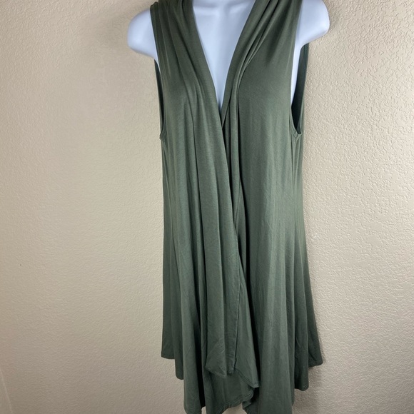 Vision USA Cardigan Vest In Army Green Size Medium - Picture 2 of 6